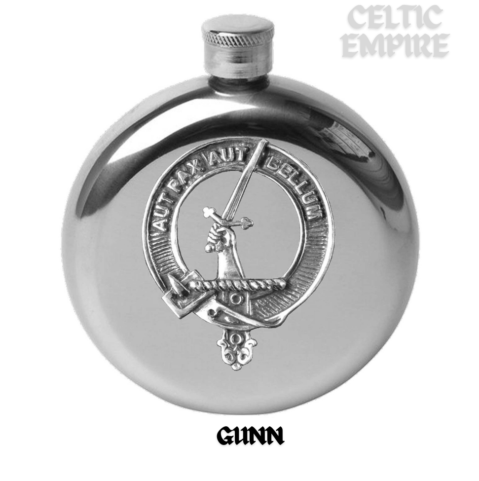 Gunn 5oz Round Scottish Family Clan Crest Badge Stainless Steel Flask
