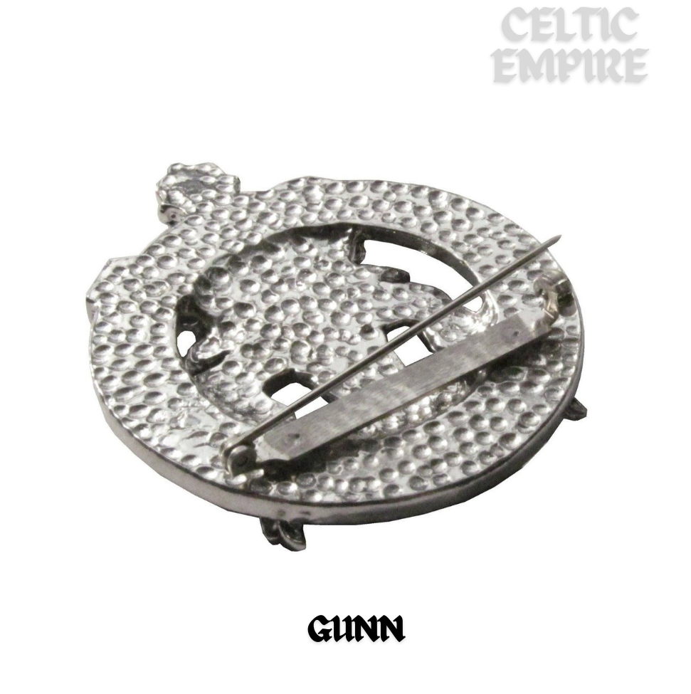 Gunn (New) Family Clan Crest Scottish Cap Badge
