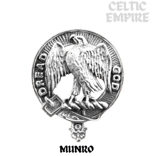 Munro  Family Clan Crest Scottish Cap Badge