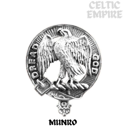 Munro 8oz Family Clan Crest Scottish Badge Stainless Steel Flask