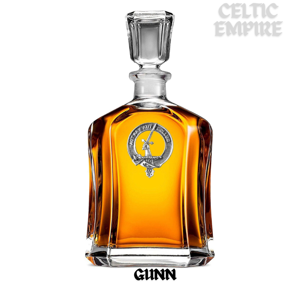 Gunn Family Clan Crest Badge Skye Decanter