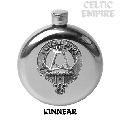 Kinnear 5oz Round Family Clan Crest Scottish Badge Flask