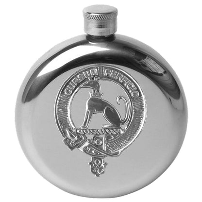 Hunter 5oz Round Family Clan Crest Scottish Badge Flask